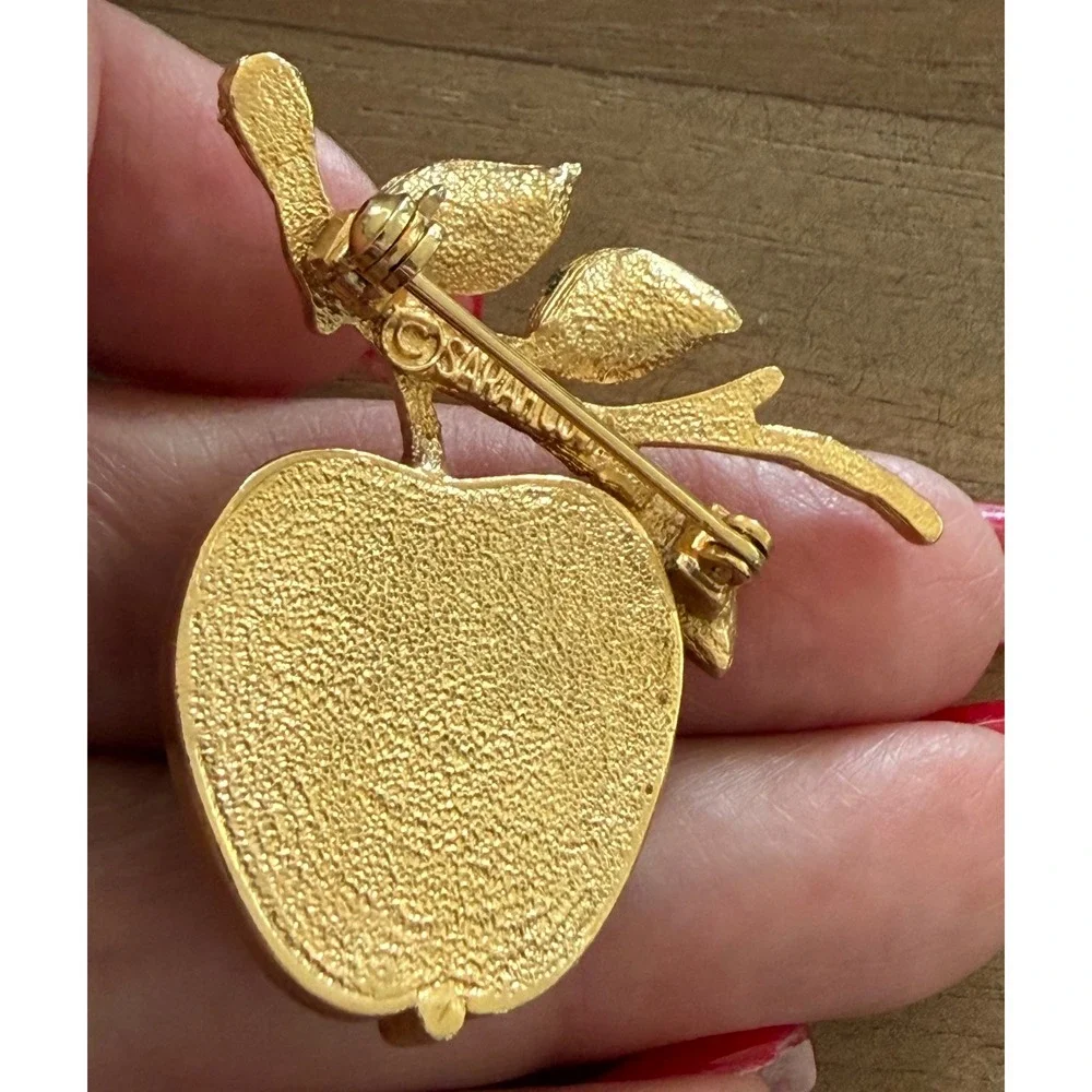 Sarah Coventry Golden Apple Brooch